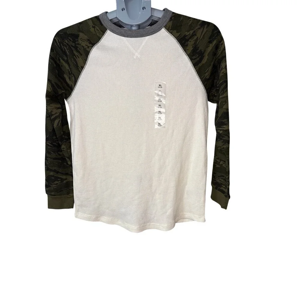 Old Navy Cream and Green Long Sleeve‎ Tee Boys XL